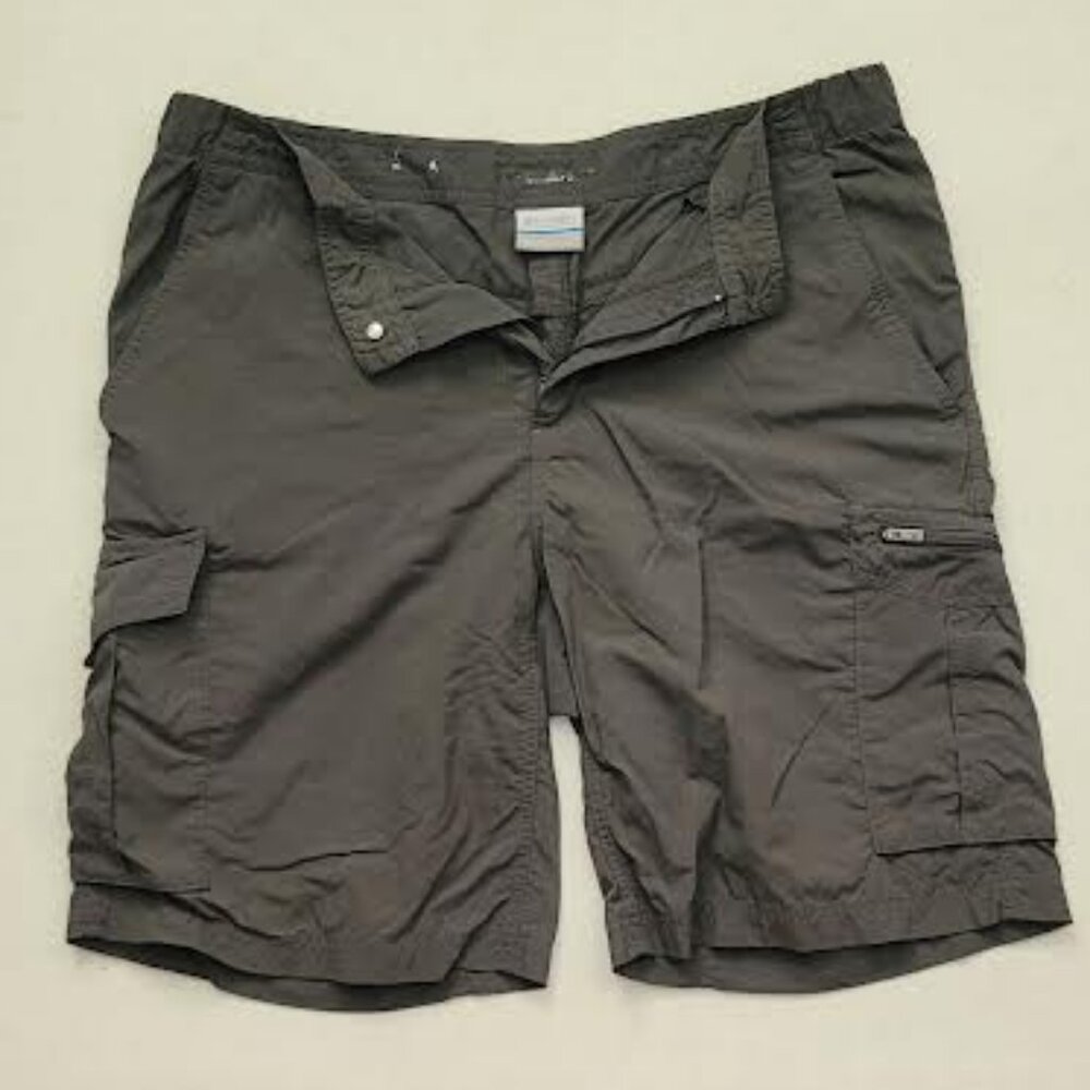 Men's Columbia lightweight cargo shorts